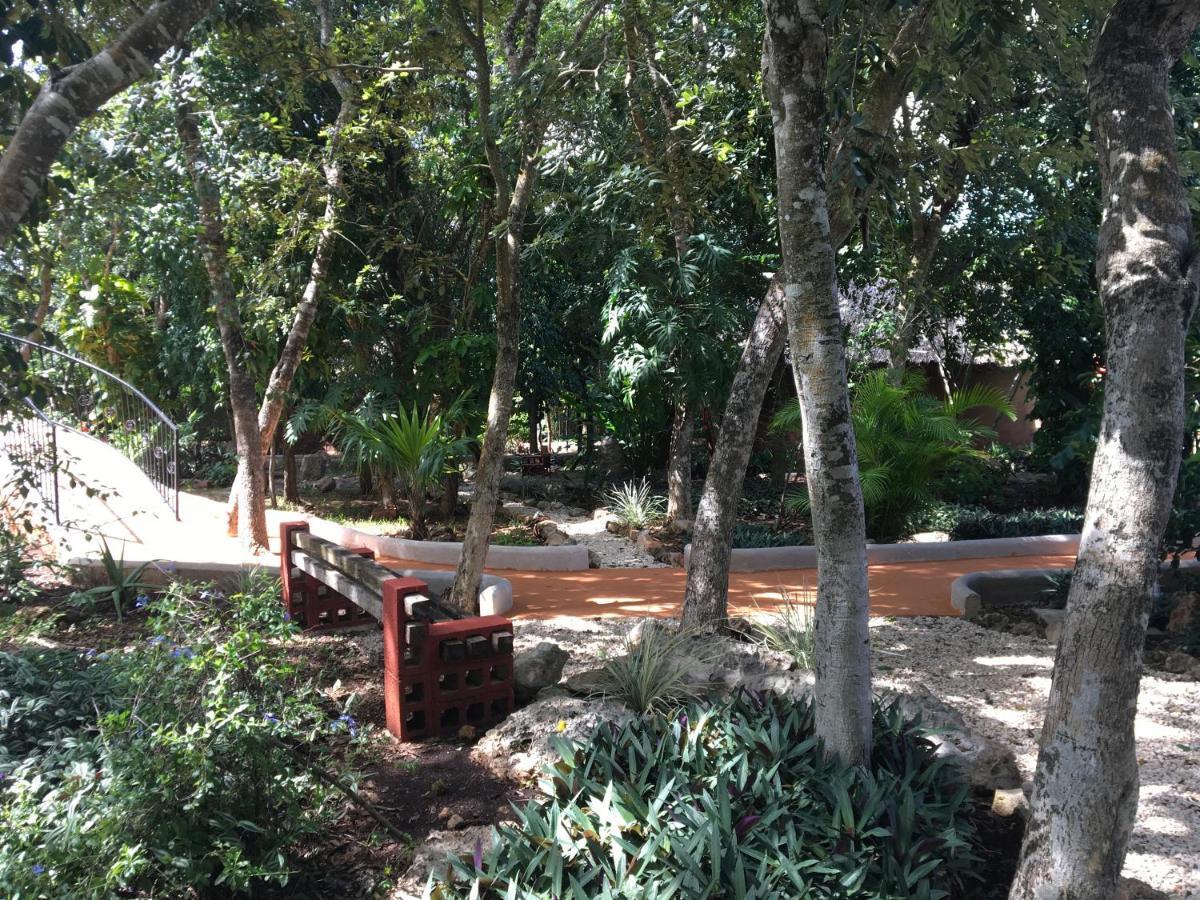 The Pickled Onion B&B And Restaurant Uxmal Santa Elena Exteriér fotografie