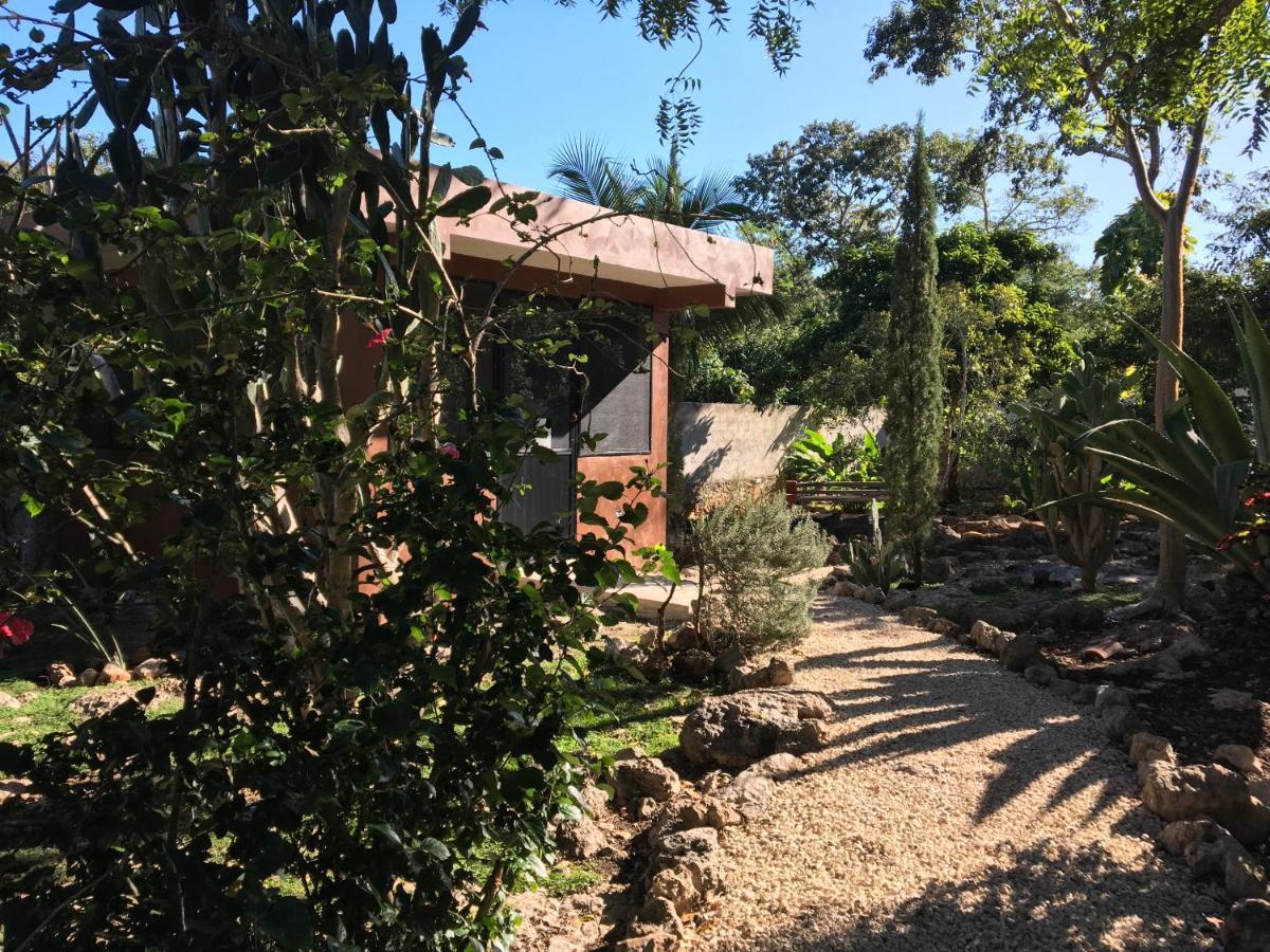 The Pickled Onion B&B And Restaurant Uxmal Santa Elena Exteriér fotografie